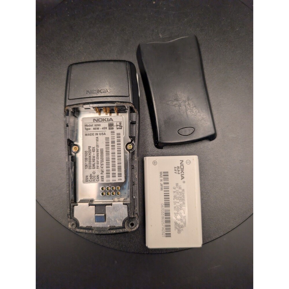 Nokia 8260 AT&T Vintage Cell Phone – Untested AS‑IS – Parts or Repair Only